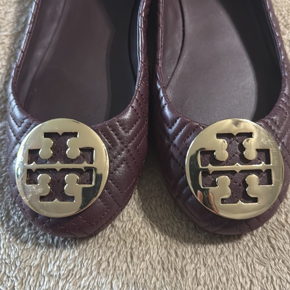 Tory Burch Quilted Minne Napps Burgundy Ballet Flats with Gold Emblem - Picture 2 of 10